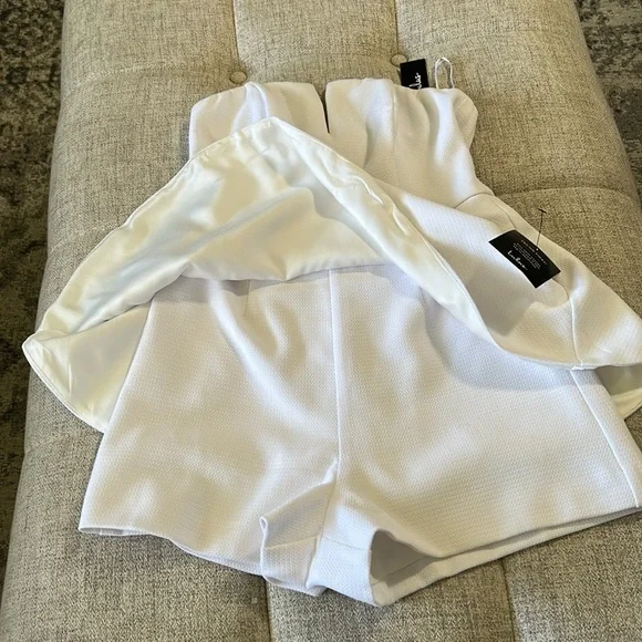LULUS WHERE ARE YOU WHITE STRAPLESS ROMPER SIZE S - Picture 7 of 16